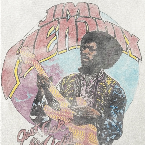 Jimi Hendrix Destroyed Vintage Wash Just Ask the Axis Pop Music Ragland Band Tee - Picture 2 of 5